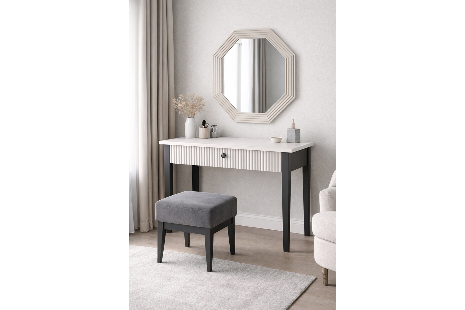 Туалетные столы - изображение №5 "Туалетный стол Хилтон с выдвижным ящиком"  на www.Angstrem-mebel.ru